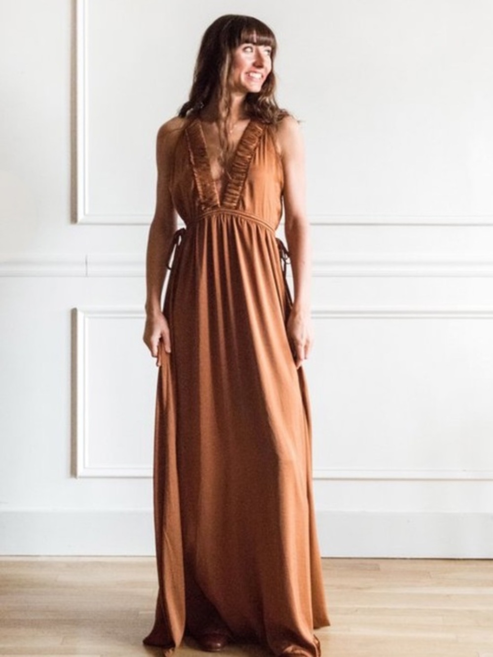 GRADE & GATHER
V NECK MAXI DRESS - RUST size L
